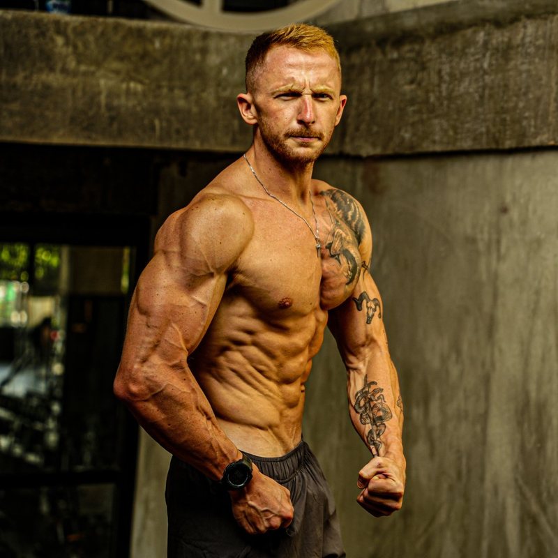 Lewis McFarlane lifestyle